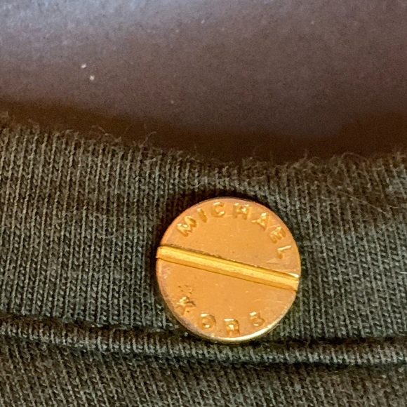 Michael Kors army green shirt, key hole neck, short sleeves, Sz L - Picture 4 of 7